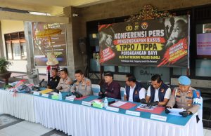Buru Tersangka Hingga Jakarta, Polres Bangli Berhasil Ungkap Kasus Perdagangan Bayi Buru Tersangka Hingga Jakarta, Polres Bangli Berhasil Ungkap Kasus Perdagangan Bayi