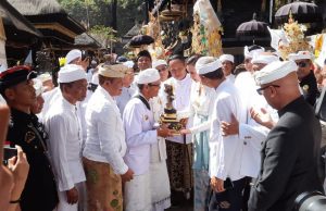 Menteri Pariwisata Hadiri Penyineban Karya Agung Panca Wali Krama di Pura Hulundanu Batur Menteri Pariwisata Hadiri Penyineban Karya Agung Panca Wali Krama di Pura Hulundanu Batur